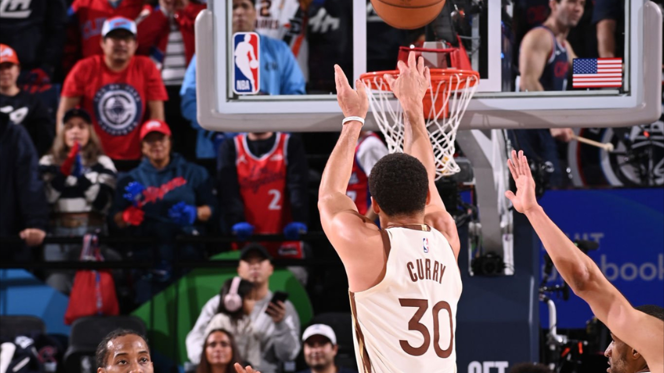 九游-包含巴特勒巅峰对决，库里与40激战瑞士队分钟，出色防守胜负难料！的词条